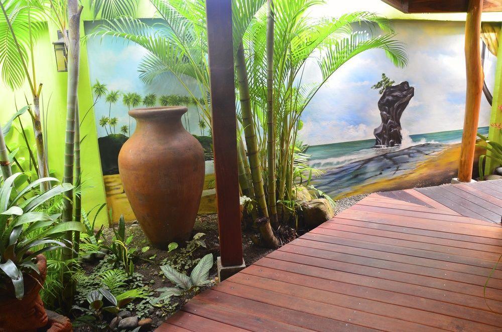 Physis Caribbean Bed & Breakfast Puerto Viejo de Talamanca Exteriör bild