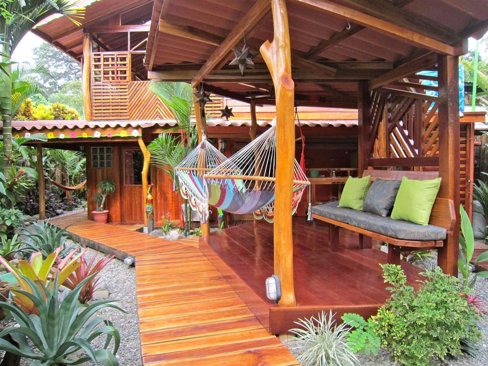 Physis Caribbean Bed & Breakfast Puerto Viejo de Talamanca Exteriör bild