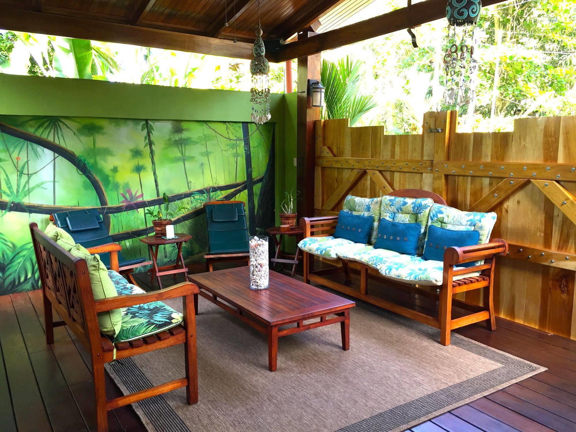 Physis Caribbean Bed & Breakfast Puerto Viejo de Talamanca Exteriör bild
